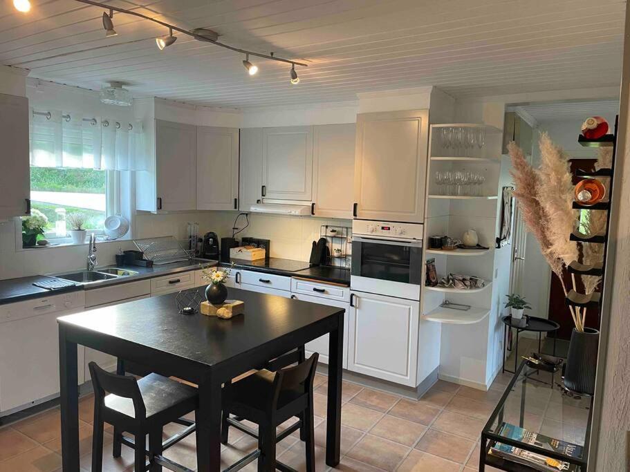 Harmonisk Villa Söderhamn Buitenkant foto